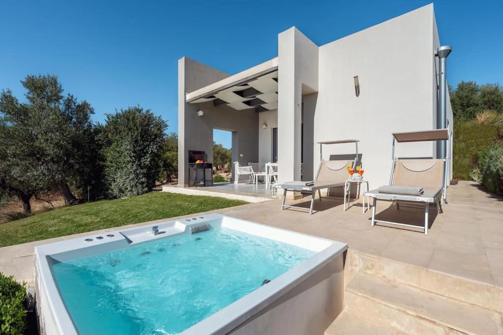 Villa Pettegola Tenuta Il Cavaliere Di Italia Noto- Vista Mare Mini Piscina Idromassaggio Εξωτερικό φωτογραφία